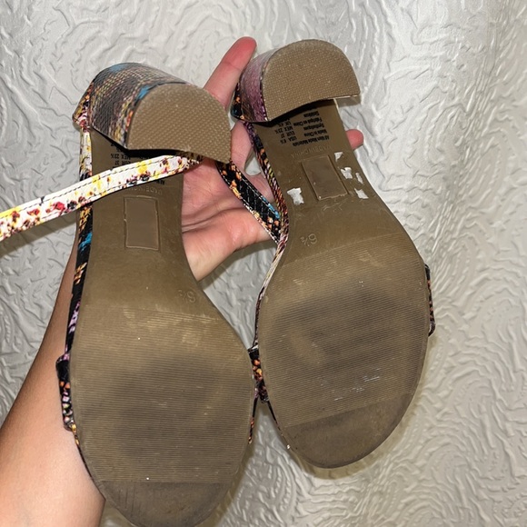 Snake Print Heels - Picture 5 of 5